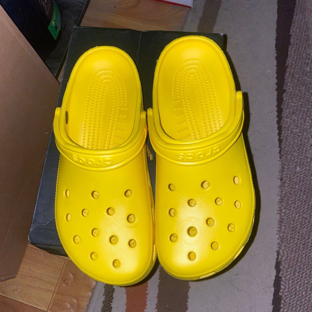Crocs Classic Clogs "YELLOW", Men's Fashion, Footwear, Slippers