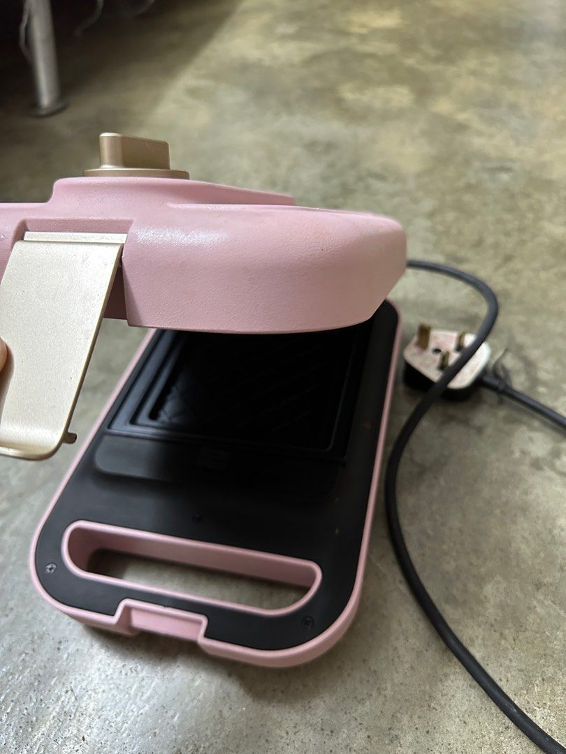 DOSHIO 3IN1 SANDWICH MAKER, TV & Home Appliances, Other Home Appliances on Carousell