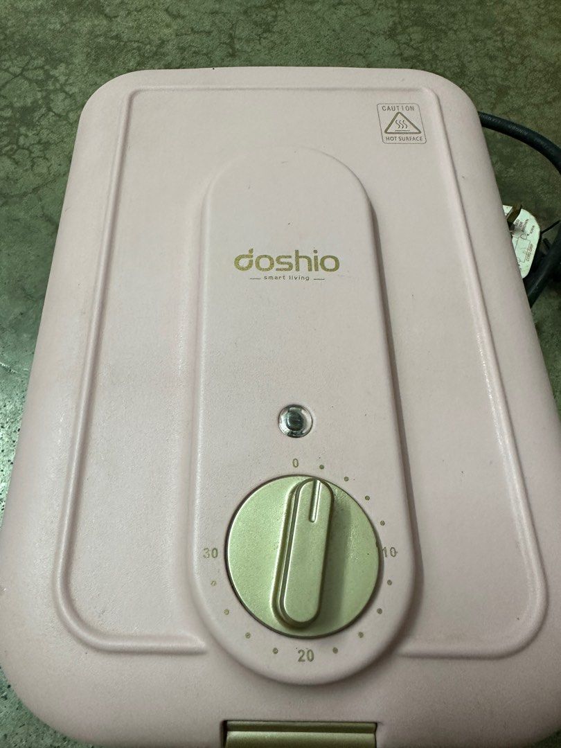 DOSHIO 3IN1 SANDWICH MAKER, TV & Home Appliances, Other Home Appliances on Carousell