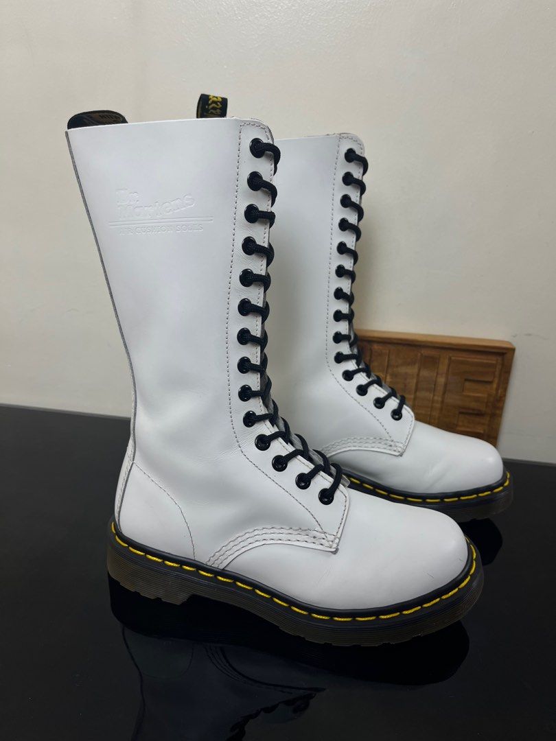 1914 dr martens