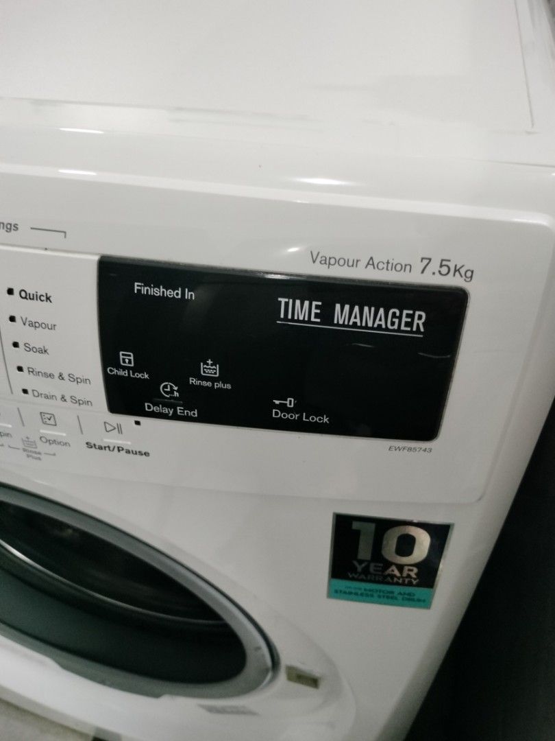Electrolux 7.5kg front loading washing machine, TV & Home Appliances