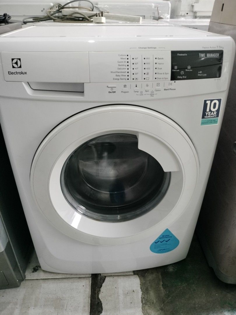 Electrolux 7.5kg front loading washing machine, TV & Home Appliances
