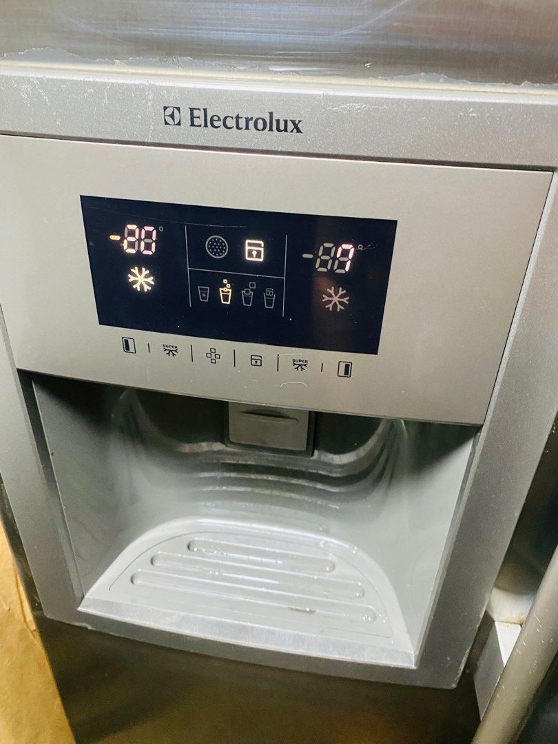 Electrolux with ice maker (side by side) on Carousell
