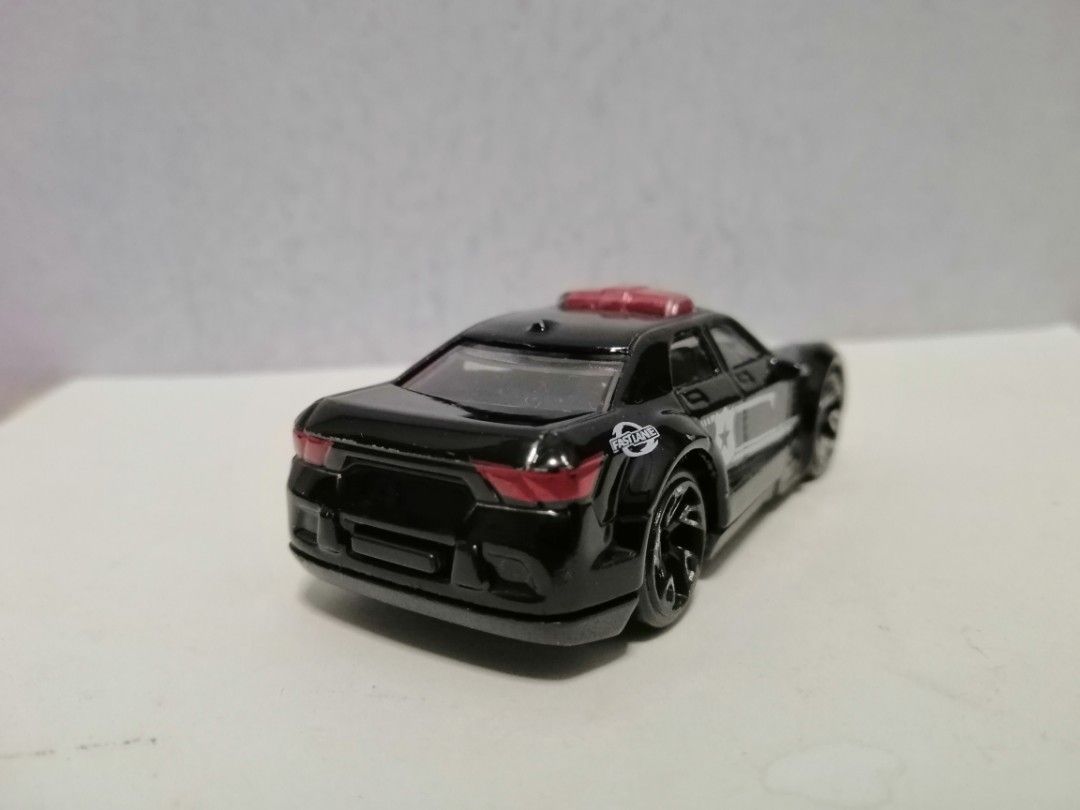 Fastlane police car clearance