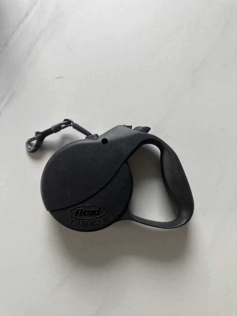 Flexi Compact 1 Retractable Dog Leash Pet Supplies Homes Other Pet Accessories on Carousell