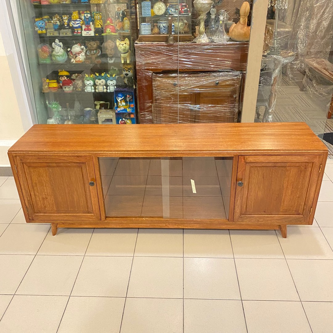 FullyRestored RetroVintage TV Console Table, Hobbies & Toys