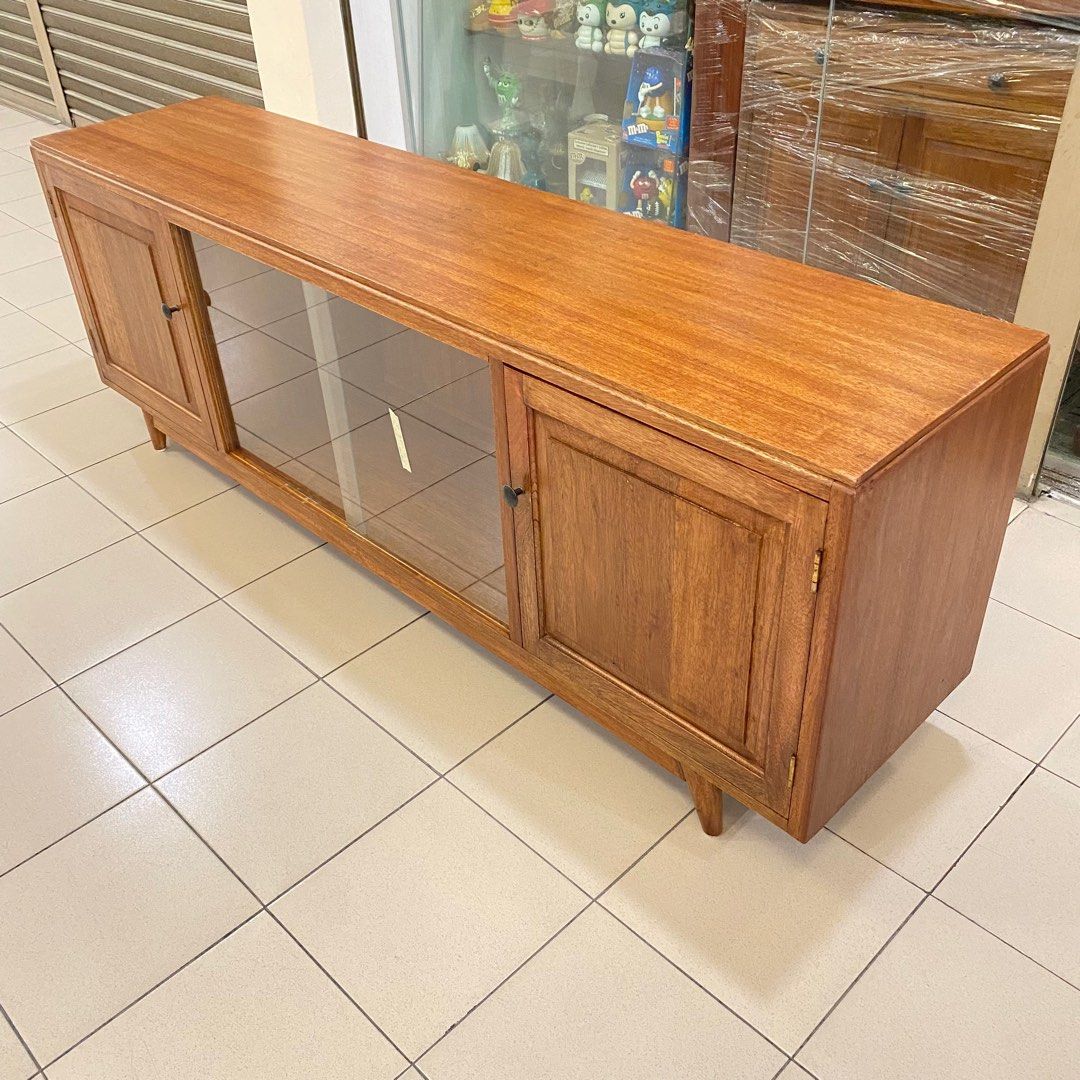 FullyRestored RetroVintage TV Console Table, Hobbies & Toys