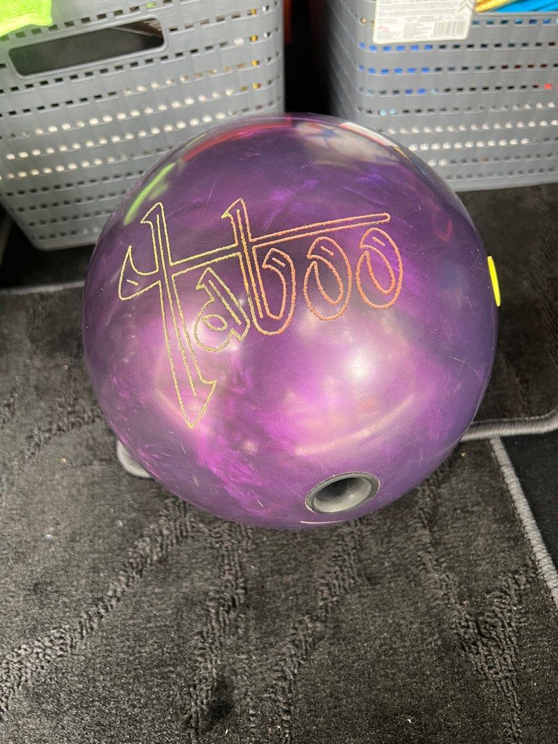 Hammer Taboo Bowling Ball 14 lbs pounds, Sports Equipment, Sports