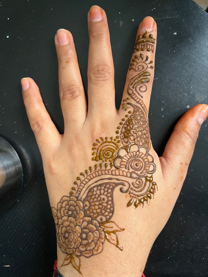 Henna Art Passion: Reverse mehendi part 2 | Bridal mehendi designs hands,  Henna designs, Mehndi design pictures