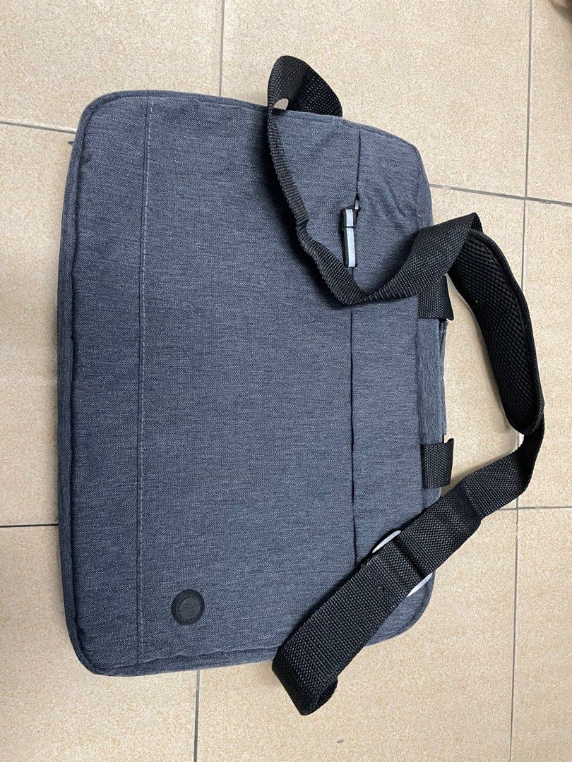 HP Laptop Sling Bag, Men's Fashion, Bags, Sling Bags on Carousell