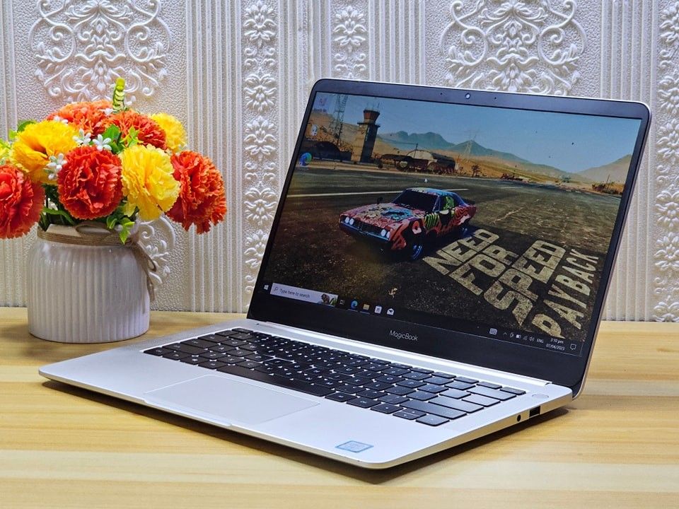 HUAWEI HONOR MagicBook VLT-WX0 Core i7-8Th Gen 8Gb Ram 256Gb SSD Nvidia ...