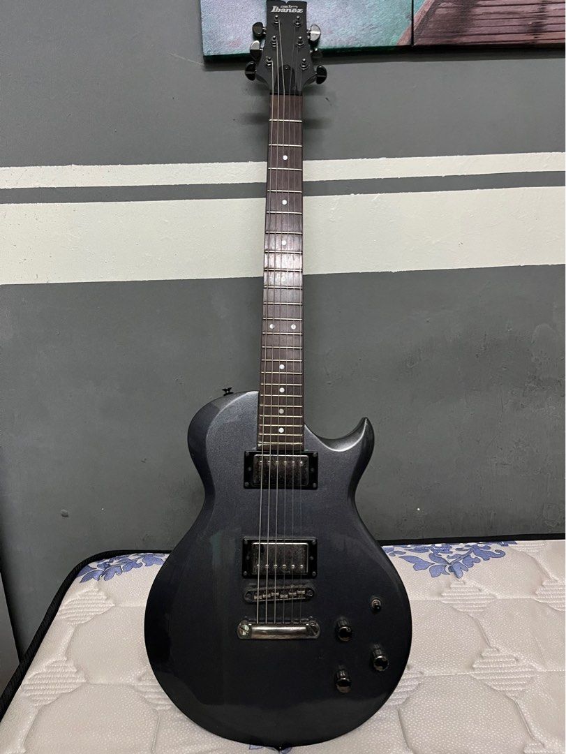 Ibanez Gio Electric Guitar, Hobbies & Toys, Music & Media, Musical ...