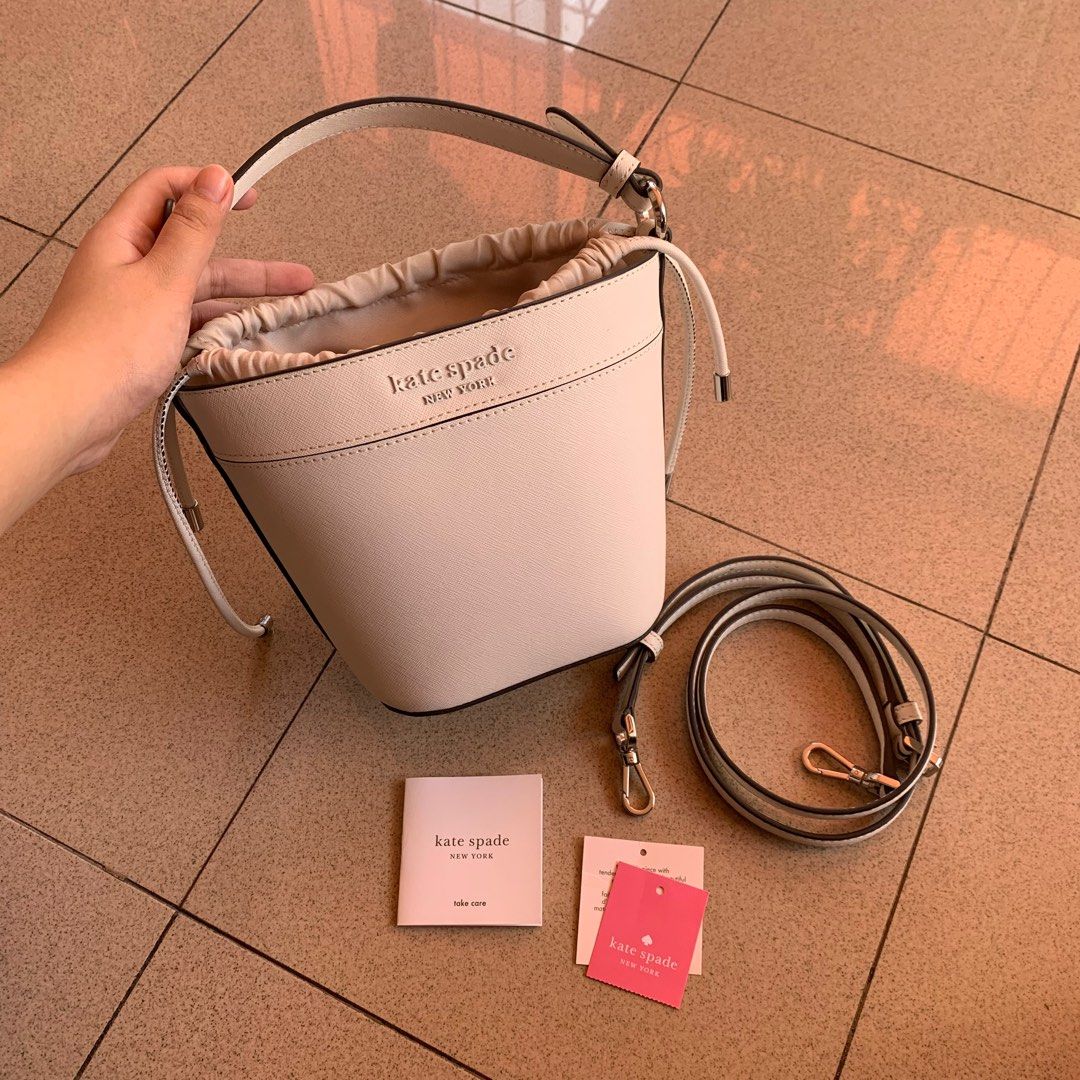 Kate spade cameron hotsell monotone small bucket bag