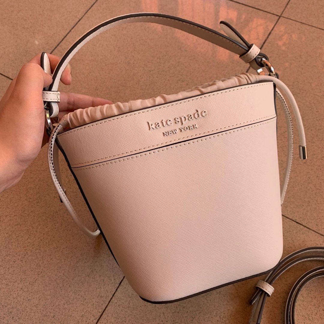 Kate spade cameron hotsell monotone small bucket bag