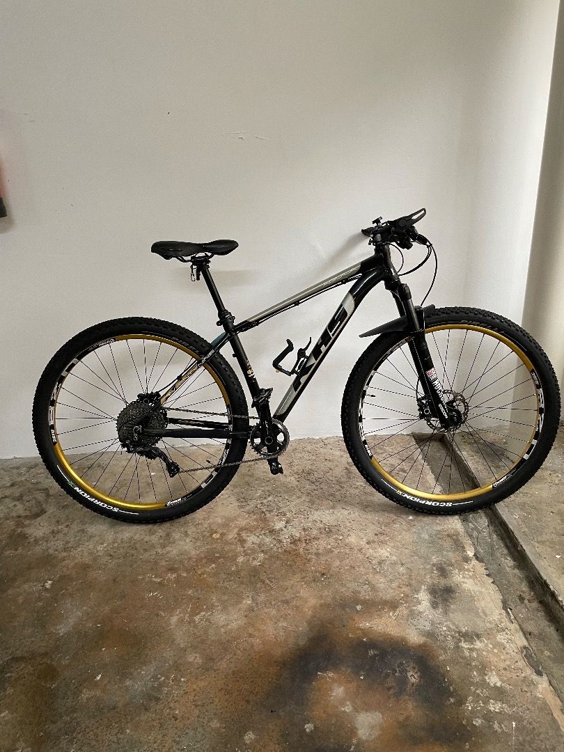 KHS Aguila TNG500 29ers Mountain Bike (M Frame), Sports Equipment, Bicycles  & Parts, Bicycles on Carousell
