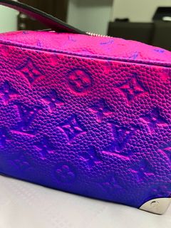 (Category: ) located in . Submitted by bata.buyandthrowaway (Listing ID 1225403651, Image 1). Description: .