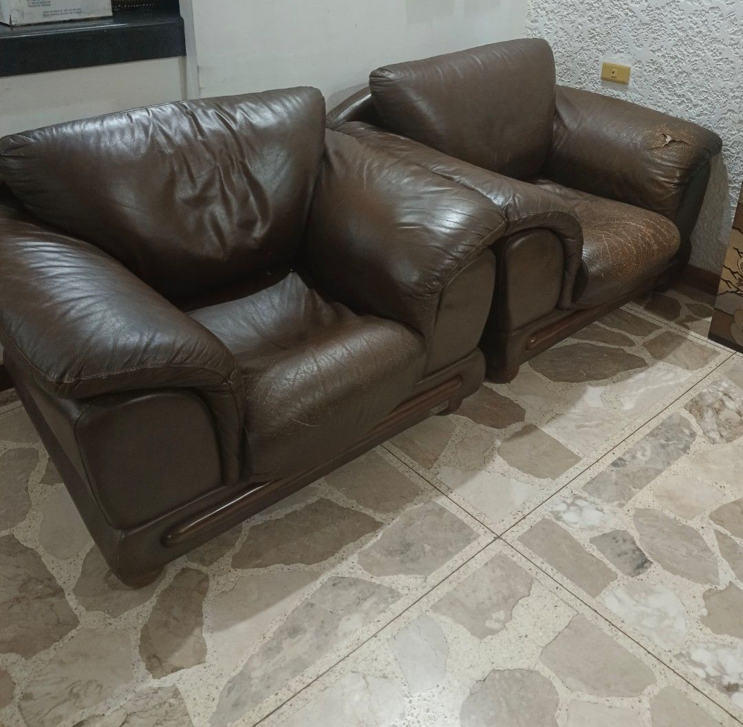 Leather Recliner Sofa Set ( NEEDS TO BE REUPHOLSTERED ), Furniture