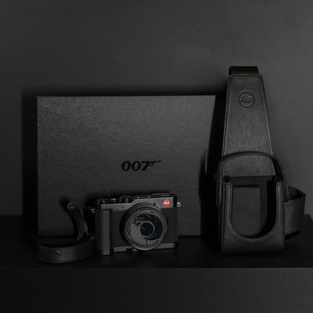 Leica D-Lux 7 Bond 007 Edition (Category: Cameras) located in Las Pinas. Submitted by johntaxpayer (Listing ID 1225506897, Image 3). Description: Used only for testing. Cosmetics: 9.9/10. Numbered 1030 out of only 1962 pieces ever released. Comes with Certificate of Authenticity, original box, leather holster, wriststrap and handgrip. Philippine SRP: Php126,000.