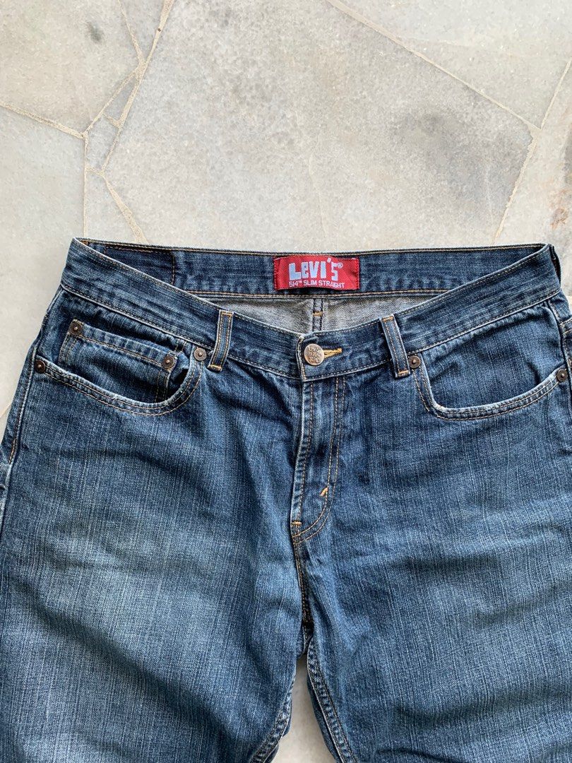 Levis 514 red top