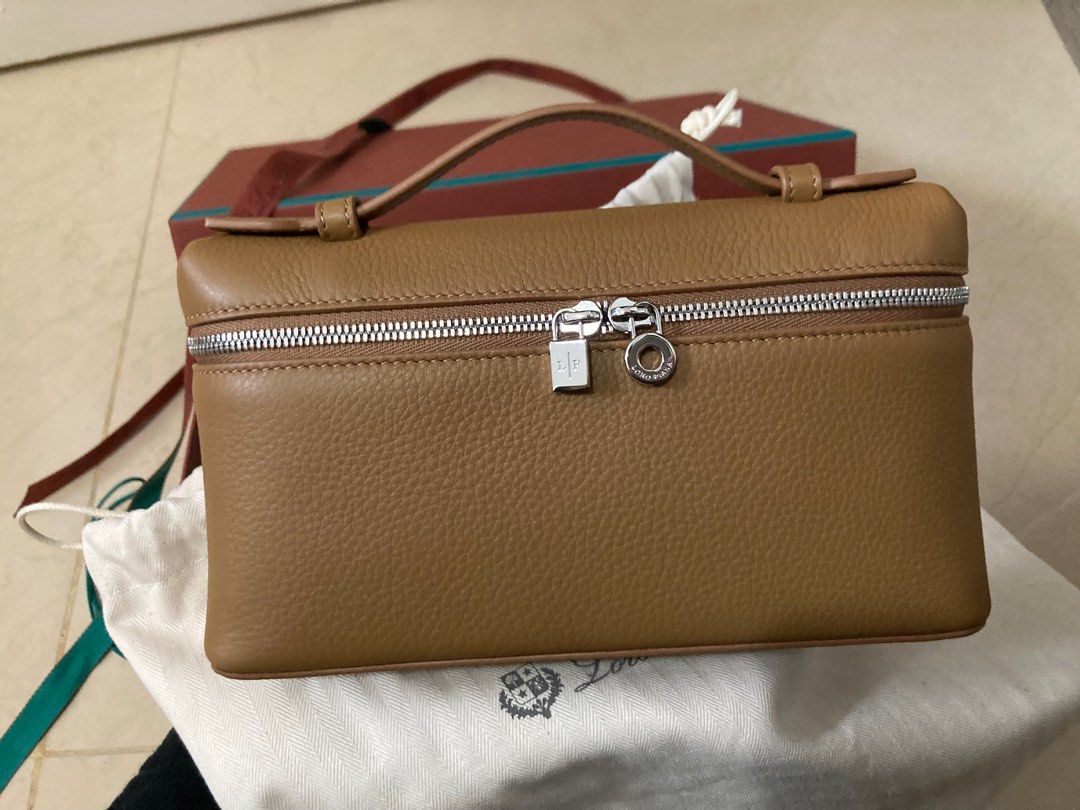 Loro piana extra pocket L19 aka subs of Kelly mini Loro piana bag, Women's  Fashion, Bags & Wallets, Cross-body Bags on Carousell