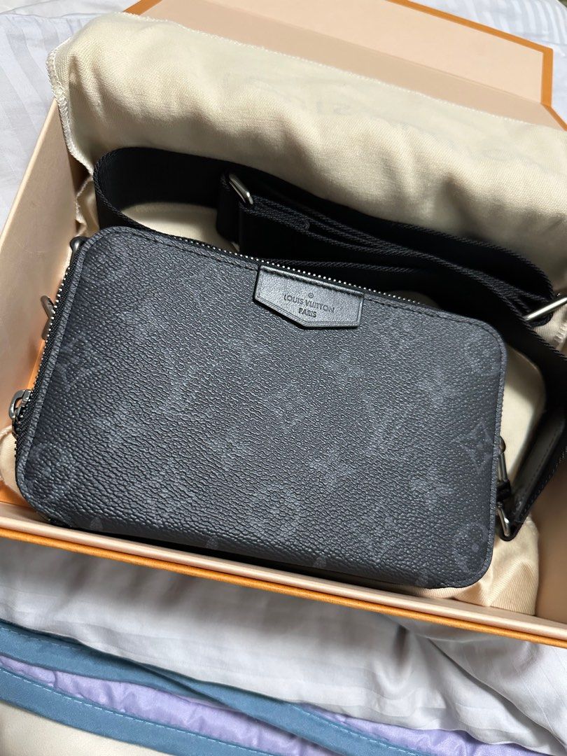 Alpha wearable wallet cloth satchel Louis Vuitton Multicolour in Cloth -  35332009