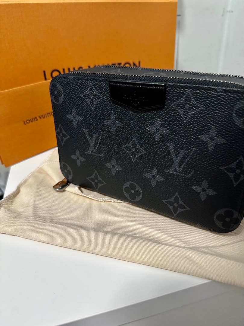 Alpha wearable wallet cloth satchel Louis Vuitton Brown in Cloth - 38242700