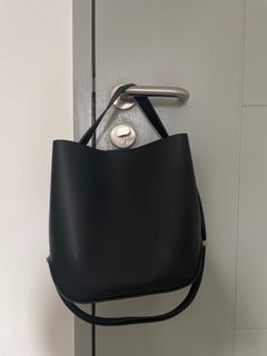 Mango Bucket Bag