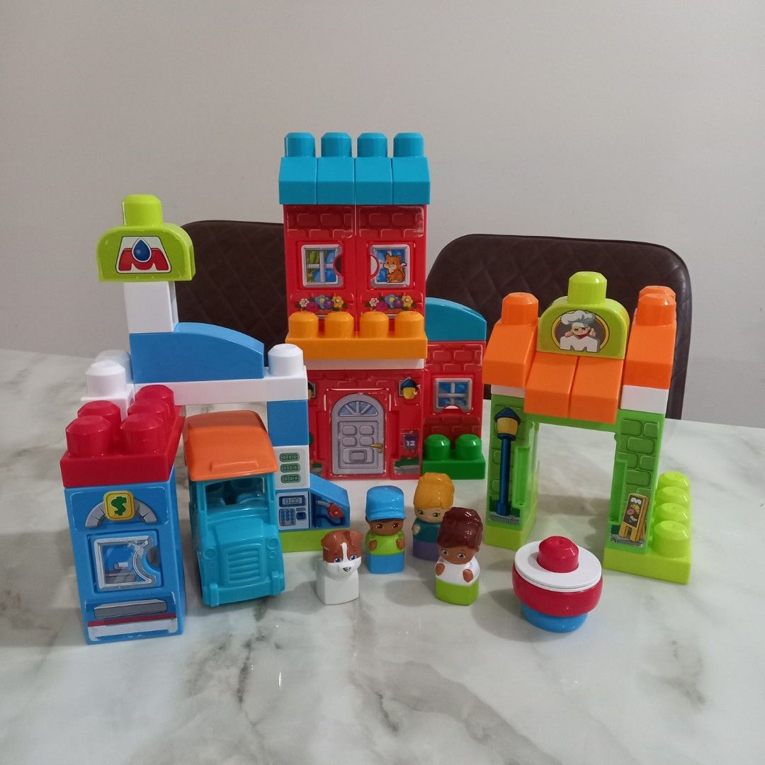 Mega bloks main street friends hot sale