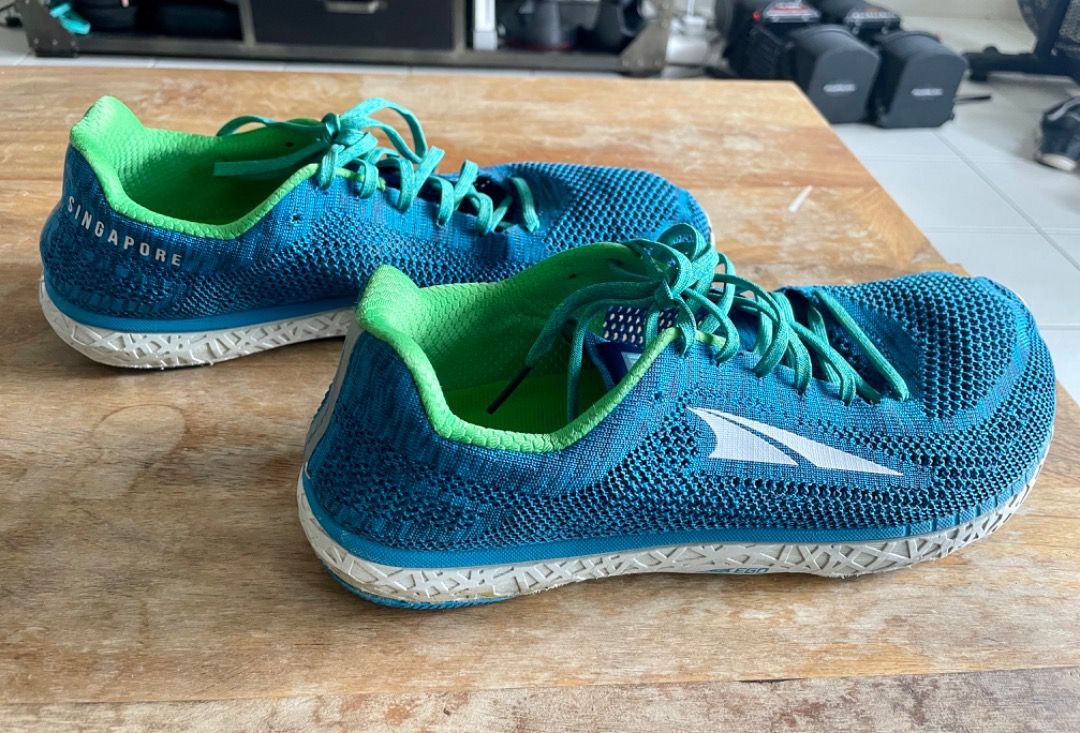 Pair of Men s Altra Escalante Sports shoes