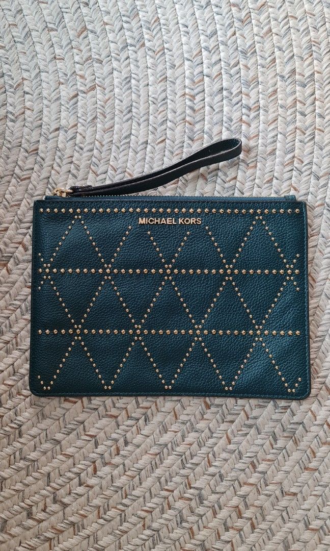 Michael kors adele deals xl zip clutch