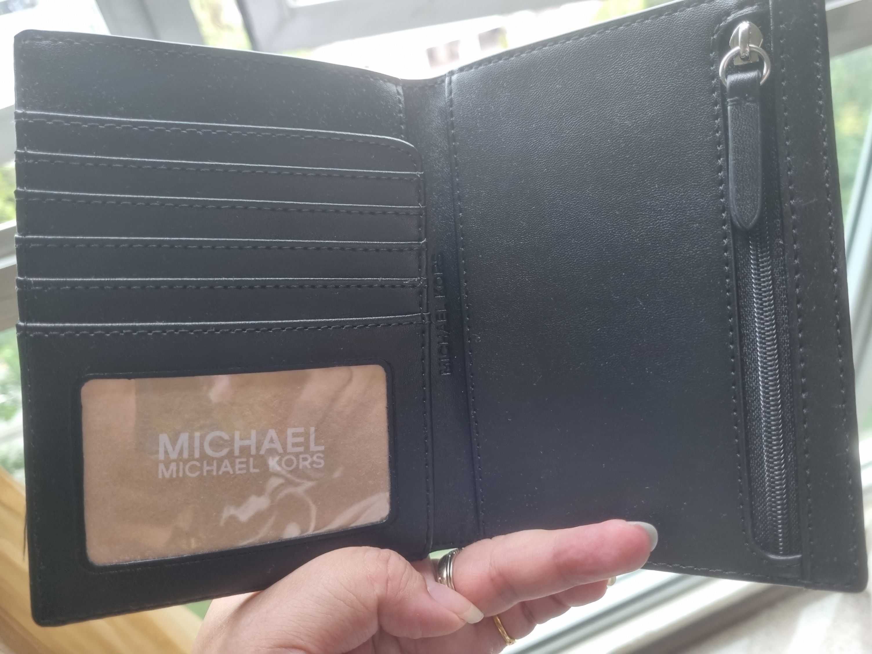 Bedford travel medium logo stripe passport wallet sales