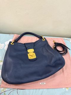 (Category: ) located in . Submitted by shopnbfab (Listing ID 1225382004, Image 1). Description: .