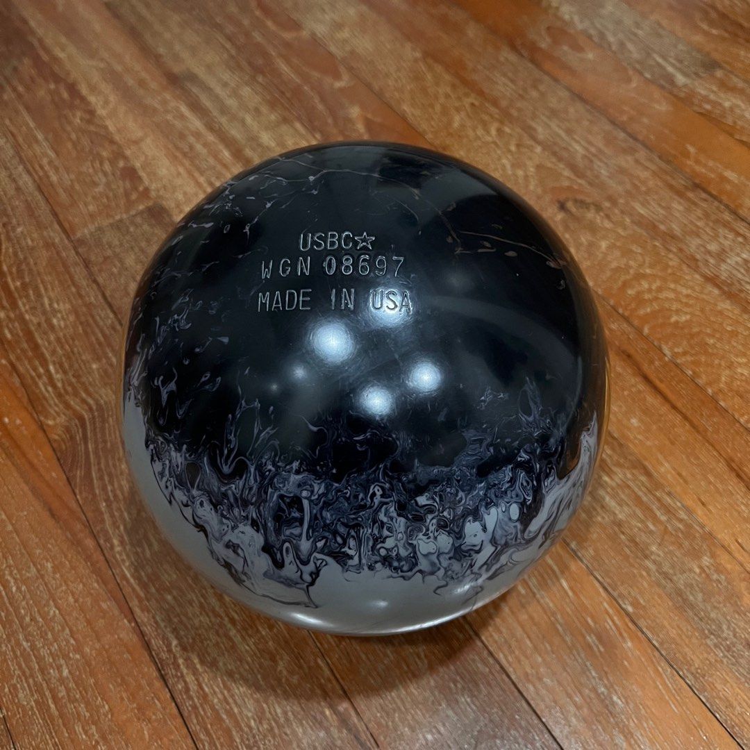 Motiv Pride Bowling Ball 14lbs, Sports Equipment, Sports & Games