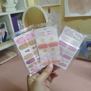 Set of 3 Nail stickers