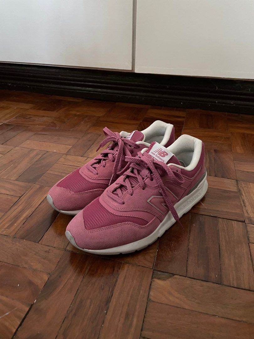 New balance nb 997H (Category: Sneakers) located in Angeles City. Submitted by GVill (Listing ID 1225332183, Image 1). Description: Used twice, 9/10 condition.
