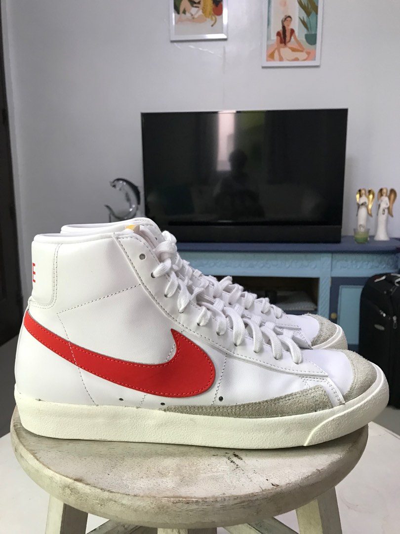 blazer mid 77 red swoosh