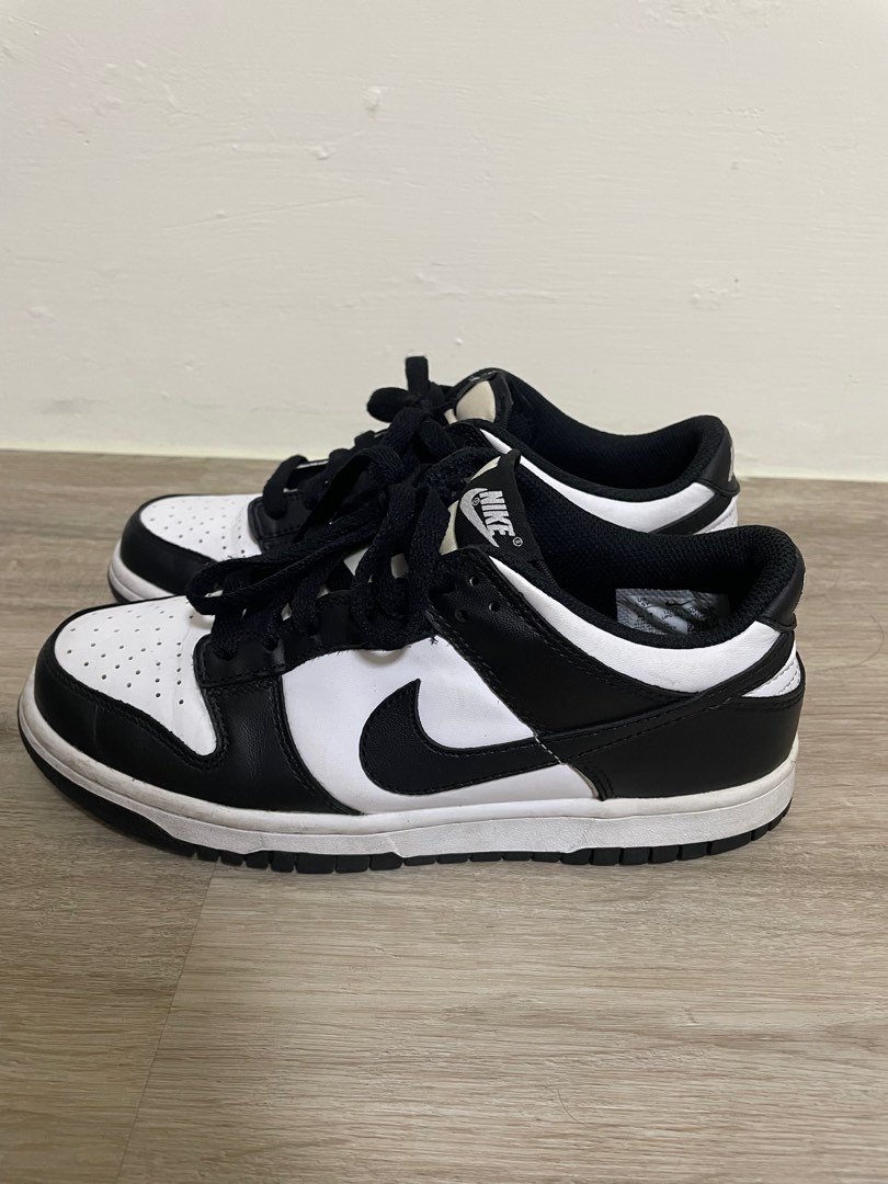 NIKE DUNK LOW 熊貓, 她的時尚, 鞋, 運動鞋在旋轉拍賣