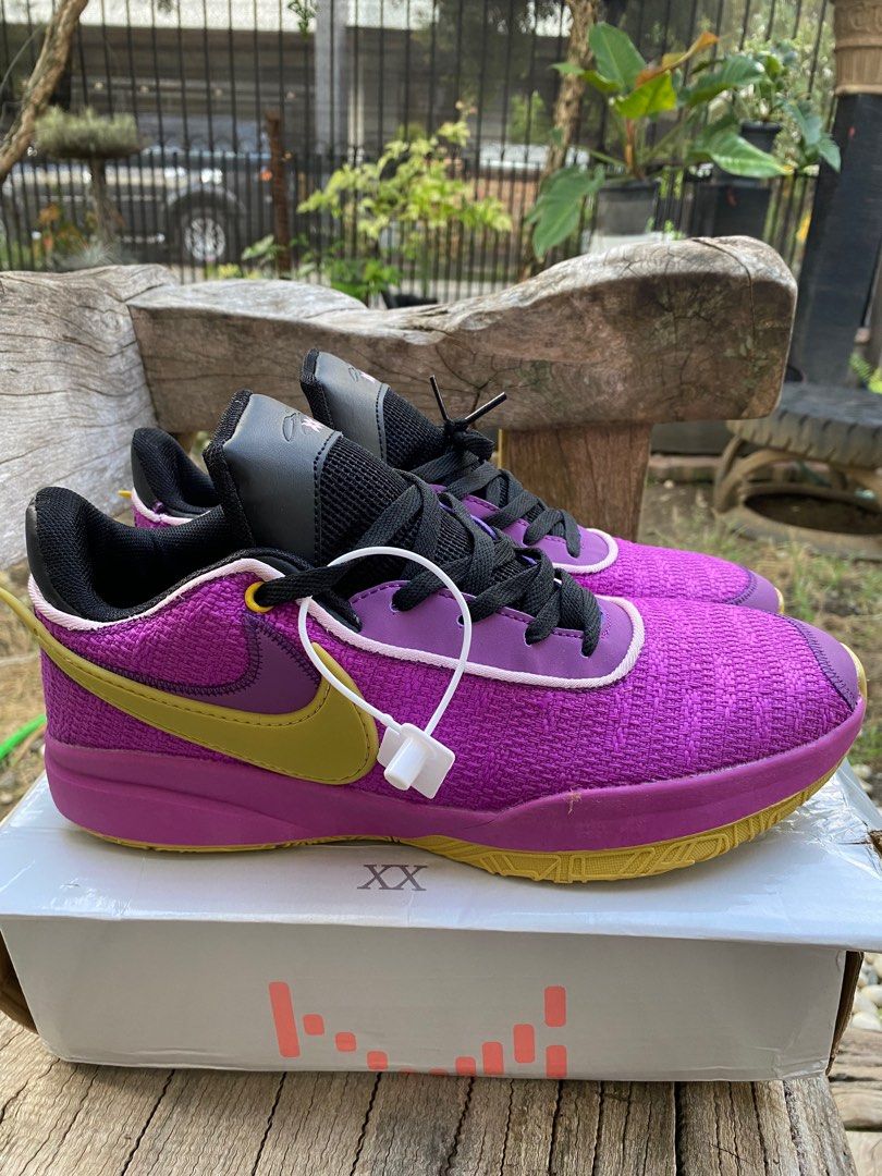 2k20 lebron shoes