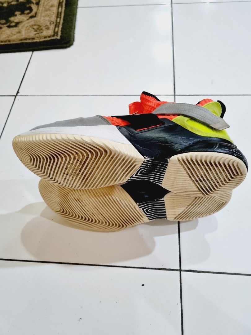 Lebron soldier 12 sale hot lava