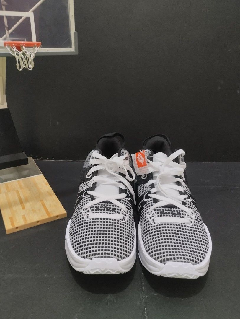 lebron witness 4 oreo
