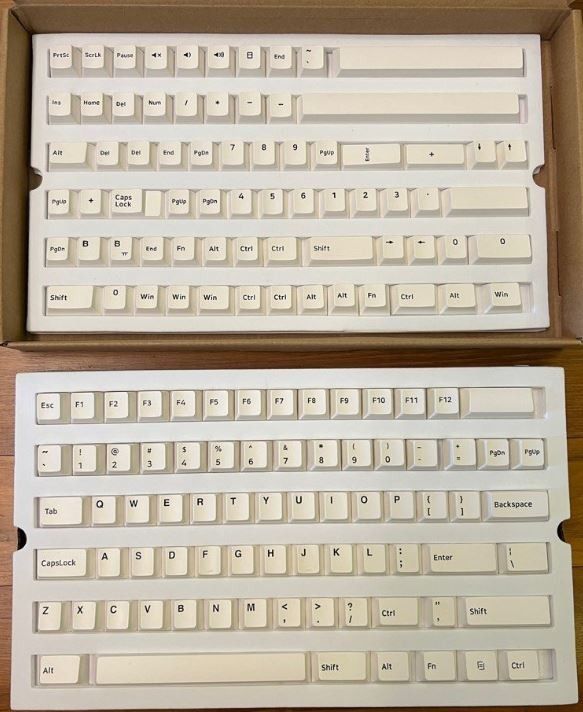 Novelkeys Cherry PBT Black on White (BoW) keycap set, Computers & Tech