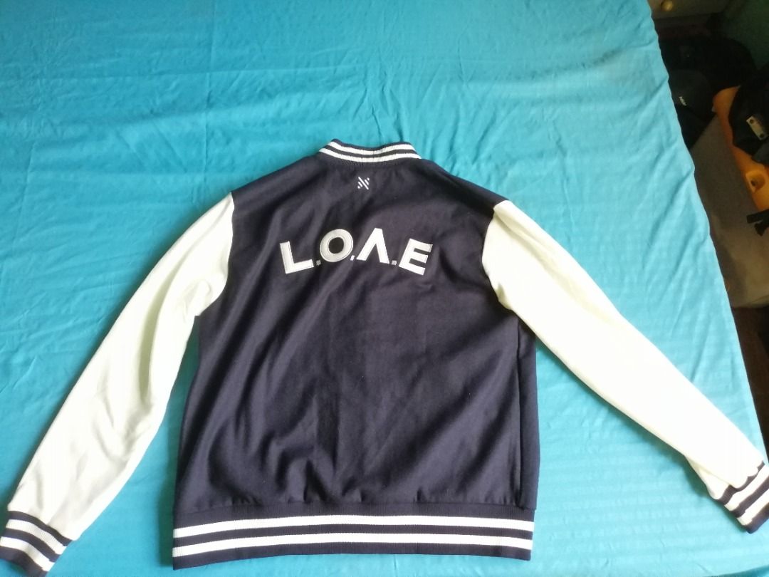 Nu'est LOVE Jumper (Category: Coats, Jackets and Outerwear) located in Marikina City. Submitted by jbysy (Listing ID 1225311904, Image 2). Description: Large Size.