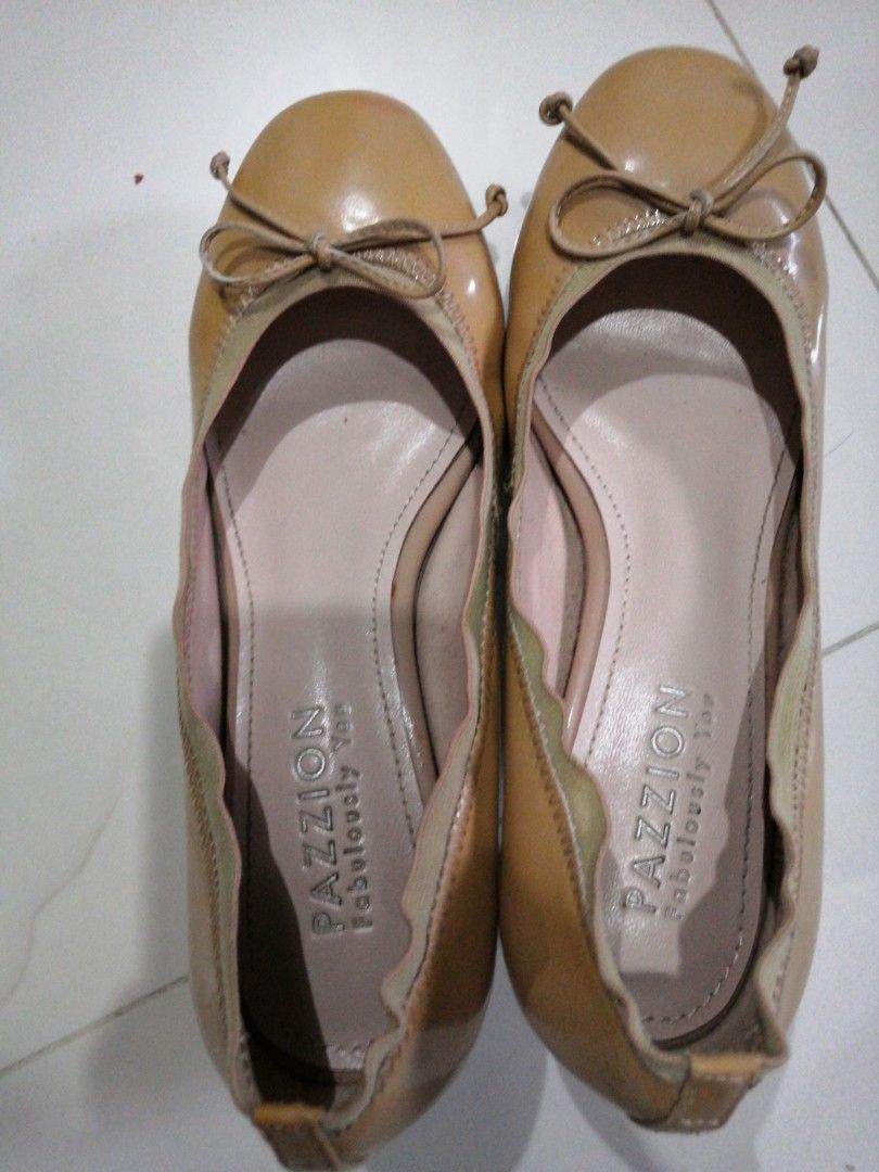Wedge shoes sales size 4