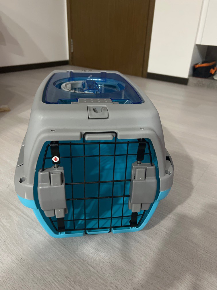 Pet carrying cage, Pet Supplies, Homes & Other Pet Accessories on Carousell