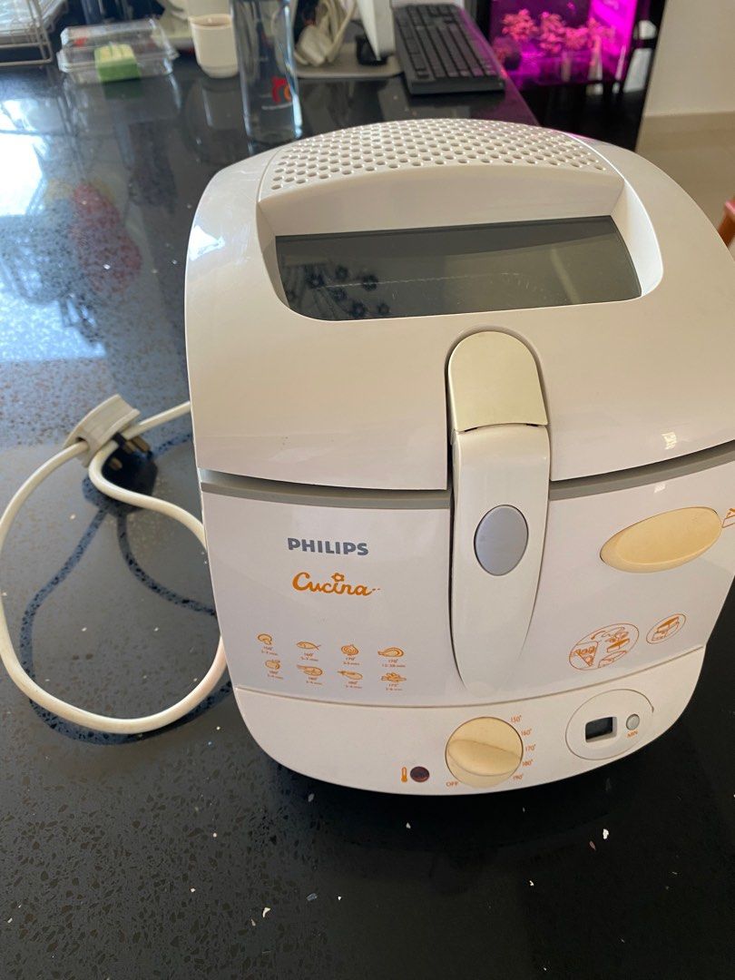 Philips Deep Fryer, TV & Home Appliances, Kitchen Appliances, Fryers on