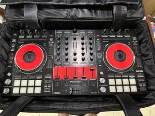 Pioneer Serato DJ mixer