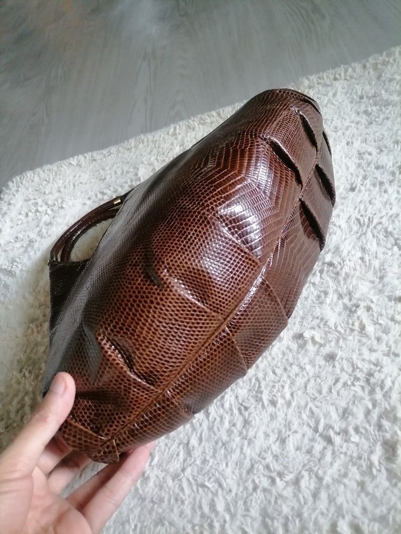 Rare! GENUINE LIZARD Skin, Women's Fashion, Bags & Wallets, Shoulder ...
