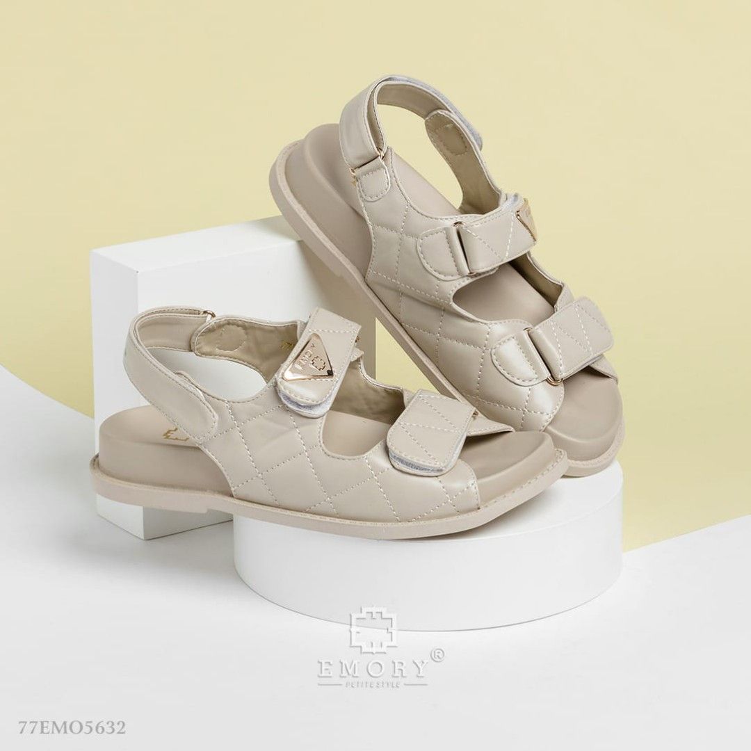 Sandal emory store