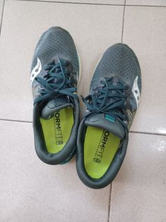 Saucony Freedom running shoes for sale - US9.5
