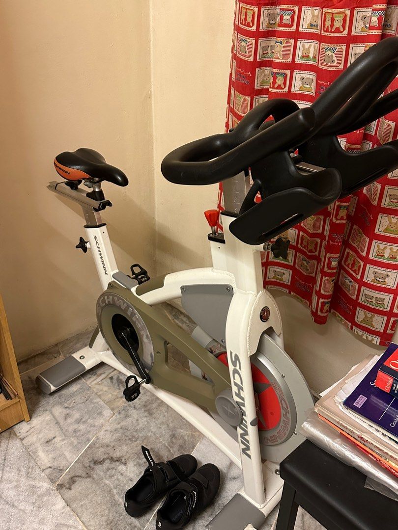 Schwinn AC Performance Plus Spin Bike Sports Equipment Bicycles